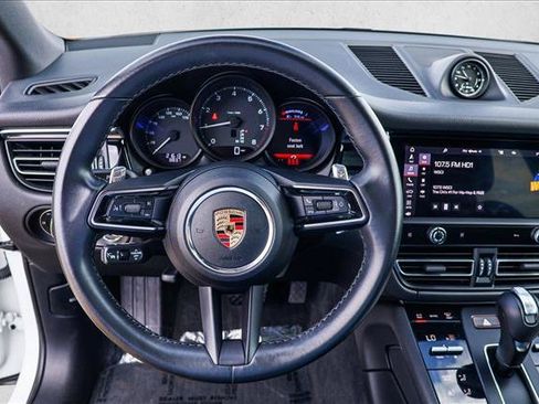 Used 2023 Porsche Macan Turbo AWD/4WD image 13