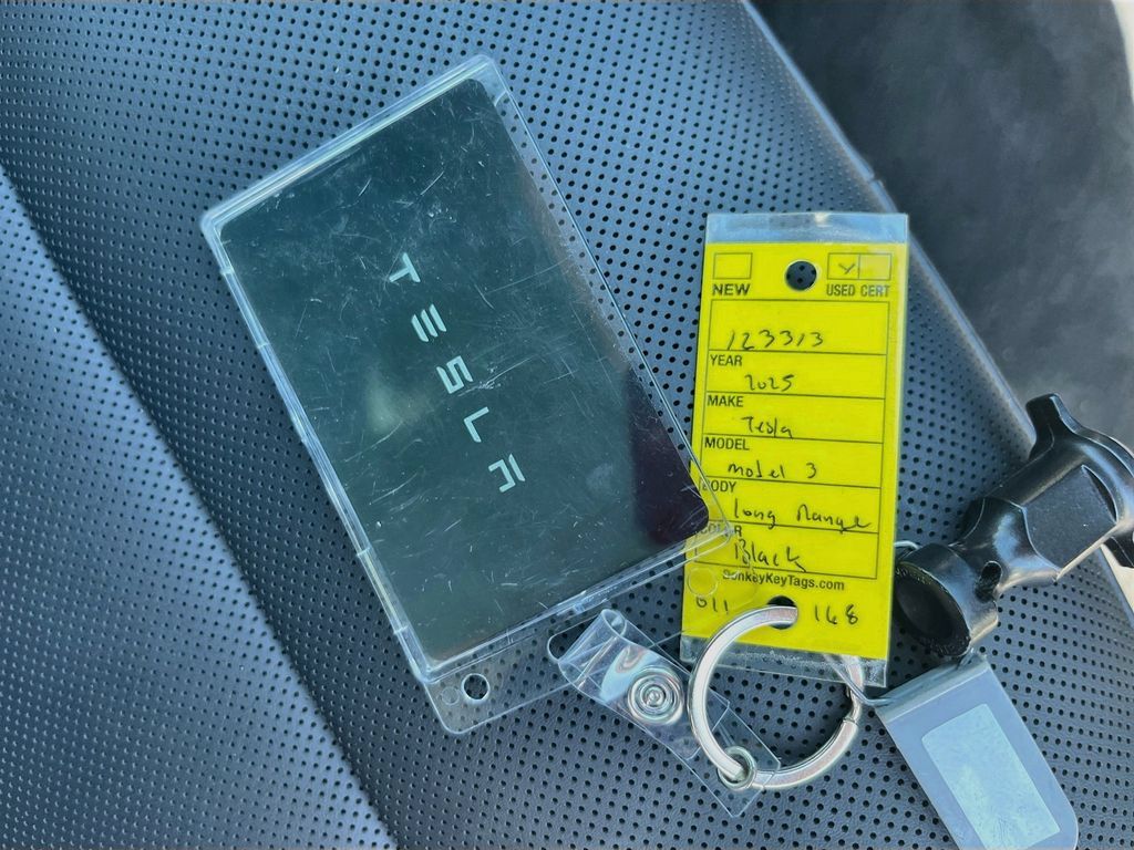 Used 2025 Tesla Model 3 Long Range RWD image 34