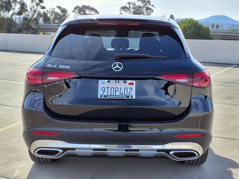 Used 2025 Mercedes-Benz GLC 300 image 21