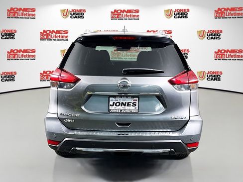 Used 2019 Nissan Rogue SV AWD/4WD image 14