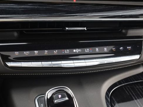 Used 2022 Cadillac Escalade Sport AWD/4WD image 18