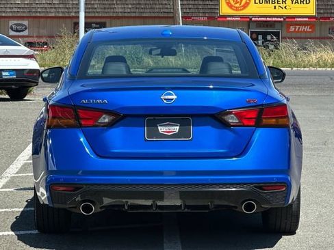 Used 2025 Nissan Altima 2.5 SR FWD image 7
