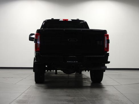 Used 2025 Ford F250 Lariat w/ Black Appearance Package AWD/4WD image 5