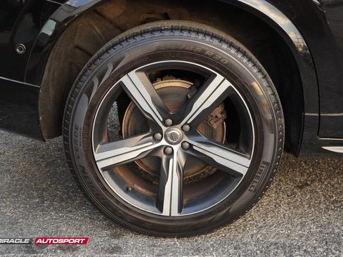 Used 2019 Volvo XC90 T6 R-Design image 11