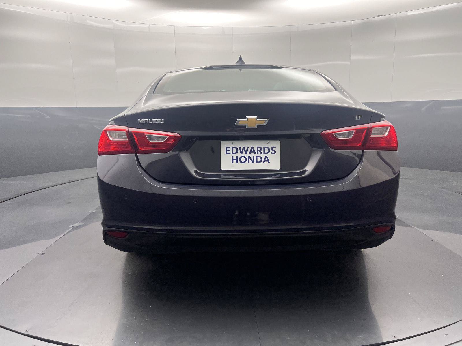 Used 2025 Chevrolet Malibu LT FWD image 32