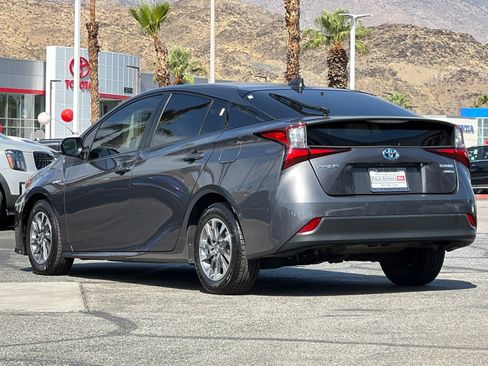 Used 2021 Toyota Prius Limited w/ Premium Convenience Package FWD image 5
