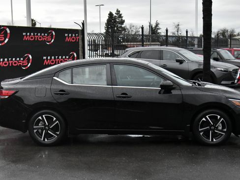Used 2024 Nissan Sentra SV w/ All-Weather Package image 9