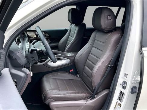 Certified 2023 Mercedes-Benz GLS 450 4MATIC image 11