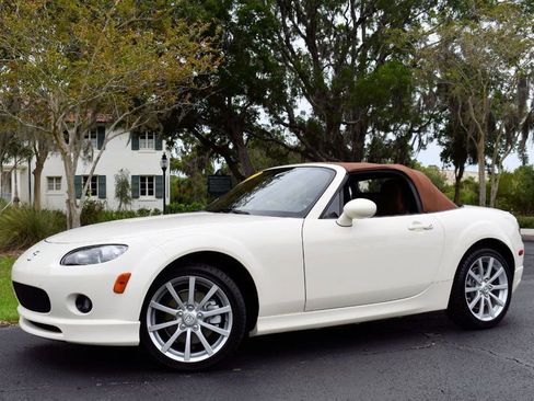 Used 2007 MAZDA MX-5 Miata Grand Touring w/ Premium Pkg image 21