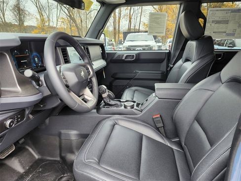 New 2025 Ford Bronco Badlands image 17