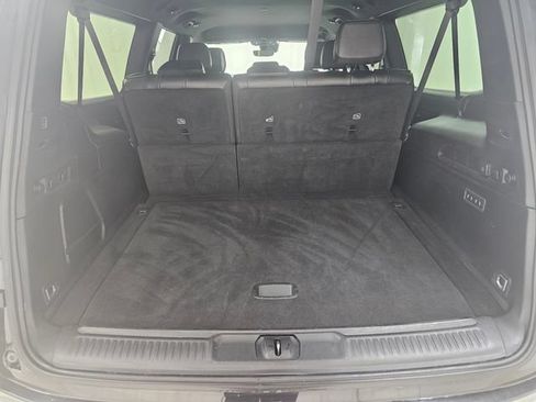 Used 2024 Jeep Wagoneer L Series II w/ Flexible Seating Group AWD/4WD image 7