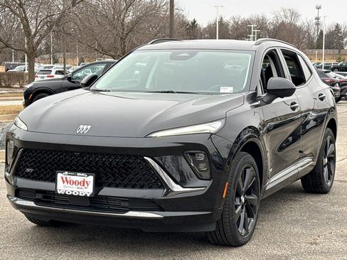 New 2025 Buick Envision Sport Touring image 4