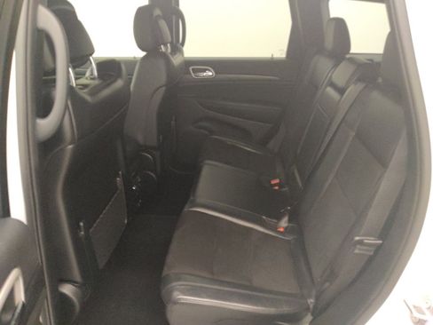 Used 2020 Jeep Grand Cherokee Altitude RWD image 18