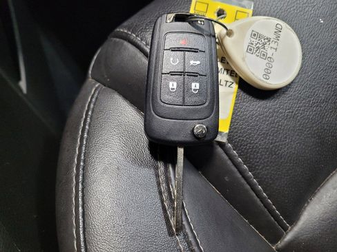 Used 2016 Chevrolet Cruze LTZ w/ Sun, Sound and Sport Package image 32