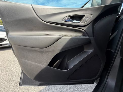 Used 2023 Chevrolet Equinox LT FWD image 20