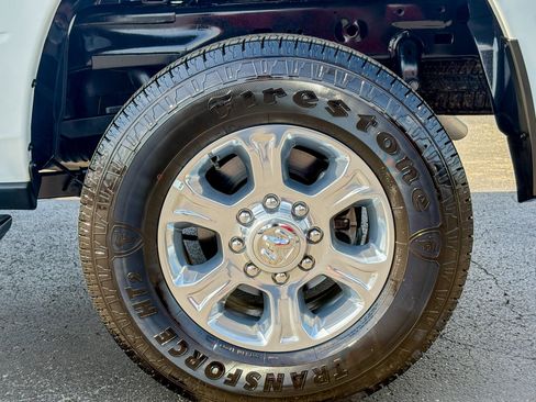 Used 2025 RAM 2500 Big Horn AWD/4WD image 15