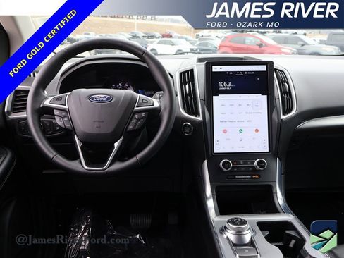 Certified 2022 Ford Edge Titanium image 19
