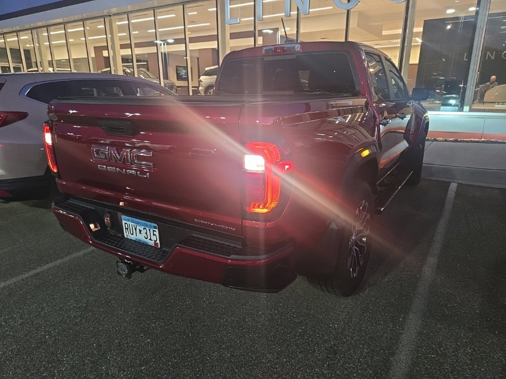 Used 2025 GMC Canyon Denali AWD/4WD image 5