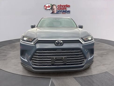 Used 2024 Toyota Grand Highlander XLE image 8