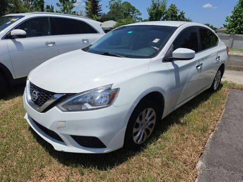 Used 2018 Nissan Sentra S FWD image 3