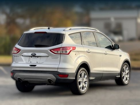 Used 2015 Ford Escape Titanium image 9