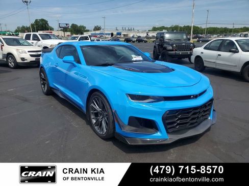 Used 2022 Chevrolet Camaro ZL1 RWD image 1
