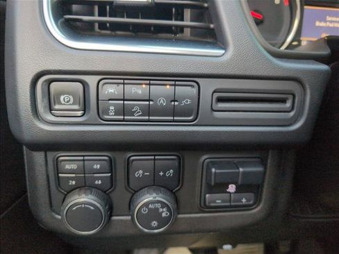 Used 2021 Chevrolet Tahoe Z71 w/ Z71 Signature Package image 16