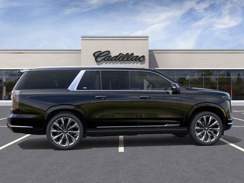 New 2026 Cadillac Escalade ESV Luxury AWD/4WD image 5