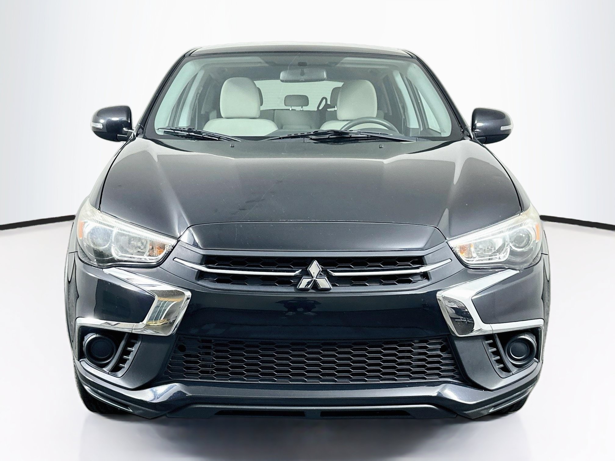 Used 2018 Mitsubishi Outlander Sport ES FWD image 2