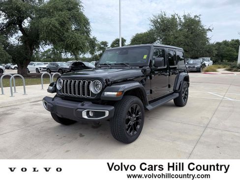Used 2025 Jeep Wrangler Unlimited Sahara AWD/4WD image 1