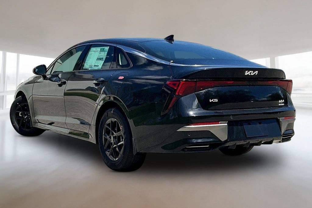New 2026 Kia K5 LXS FWD image 3