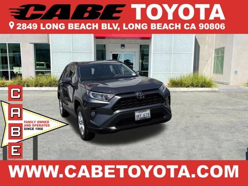 Used 2019 Toyota RAV4 XLE w/ All Weather Liner Package FWD image 1