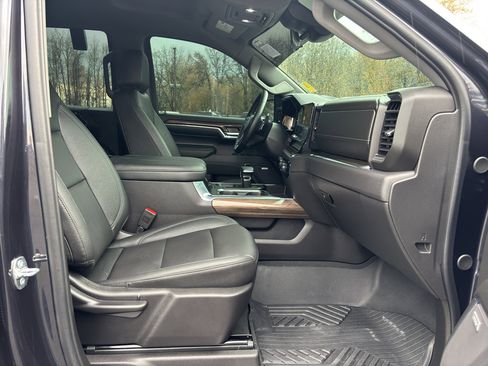 Used 2024 Chevrolet Silverado 1500 LT Trail Boss w/ LT Trail Boss Premium Package image 29