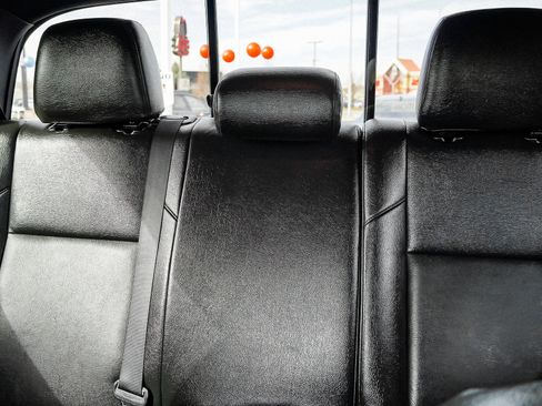 Used 2017 Toyota Tacoma TRD Off-Road w/ Premium & Technology Package image 25