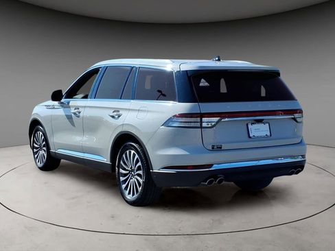 Certified 2023 Lincoln Aviator Reserve w/ Elements Package Plus RWD image 3