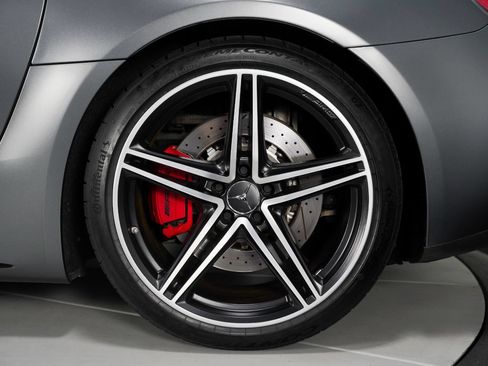 Used 2018 Mercedes-Benz AMG GT C image 21