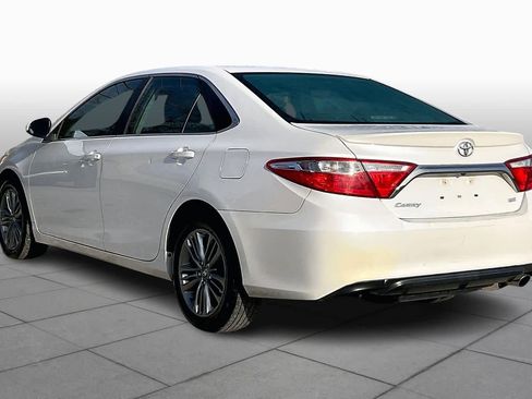 Used 2016 Toyota Camry SE image 12