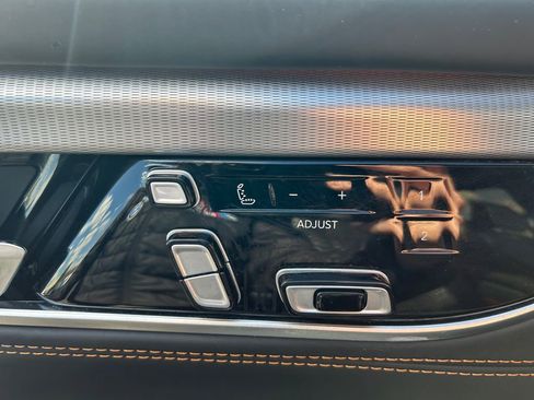 Certified 2023 Jeep Grand Wagoneer L Series III w/ Rear Seat Video Group 1 AWD/4WD image 22