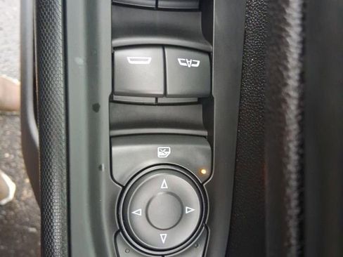 Used 2024 Chevrolet Silverado 2500 W/T image 18