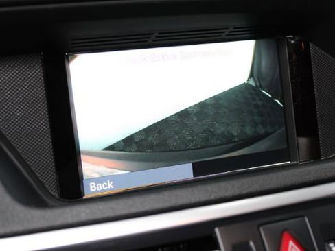 Used 2010 Mercedes-Benz E 550 Sedan w/ Premium 1 Pkg image 18