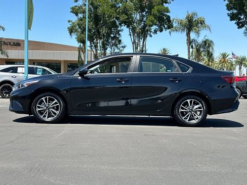Used 2023 Kia Forte LXS FWD image 6