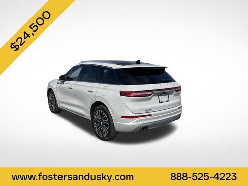 Used 2020 Lincoln Corsair Reserve w/ Equipment Group 201A image 3