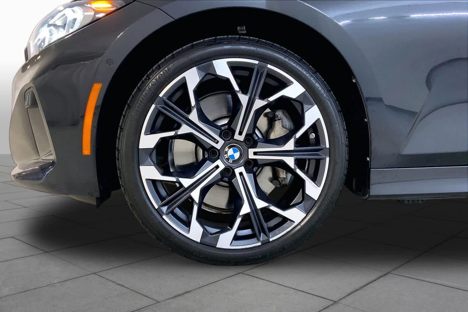 Used 2025 BMW 330i xDrive Sedan AWD/4WD image 10