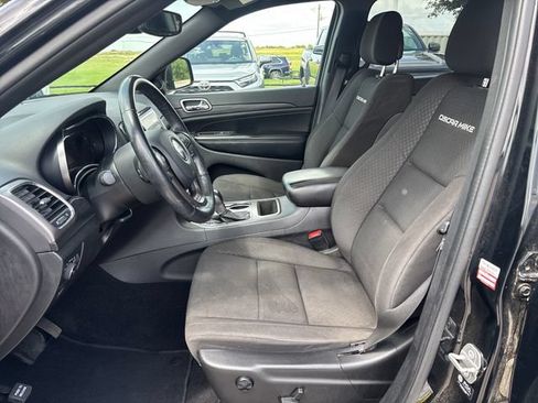 Used 2021 Jeep Grand Cherokee Freedom Edition RWD image 10