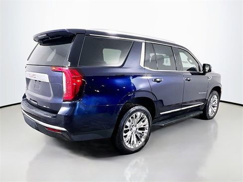 Used 2021 GMC Yukon SLT w/ SLT Luxury Plus Package image 6