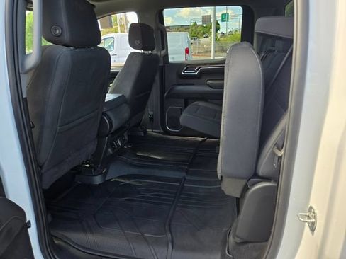 Used 2022 Chevrolet Silverado 1500 LT w/ Protection Package AWD/4WD image 16