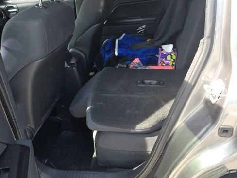 Used 2012 Jeep Patriot Latitude image 5