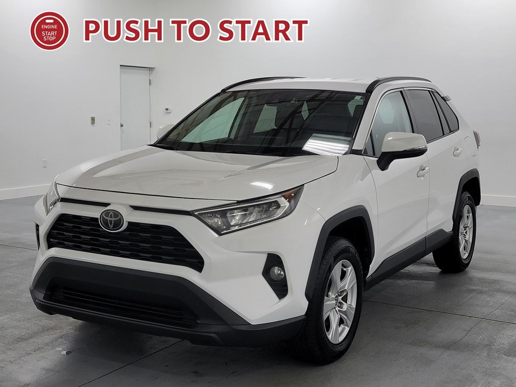 Used 2021 Toyota RAV4 XLE FWD image 4