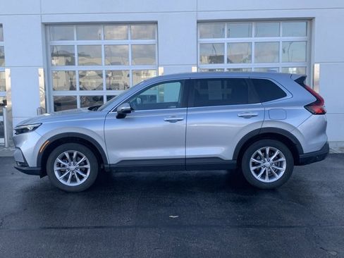 Used 2023 Honda CR-V EX image 2