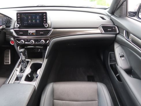 Used 2019 Honda Accord Sport image 15
